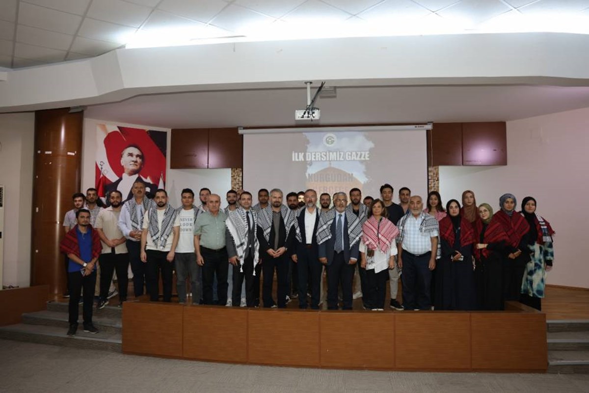 Çukurova Üniversitesinde “İlk Dersimiz Gazze”