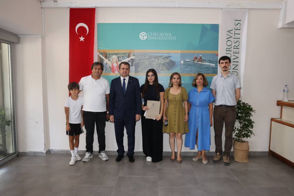  Çukurova Üniversitesinde 2026-2027 Akademik Yılı İlk Kayıt Heyecanı 
